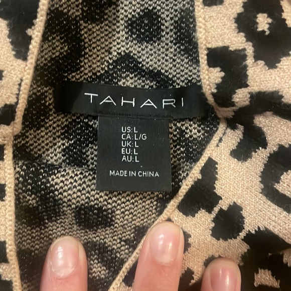 Tahari Sweater - Picture 4 of 4